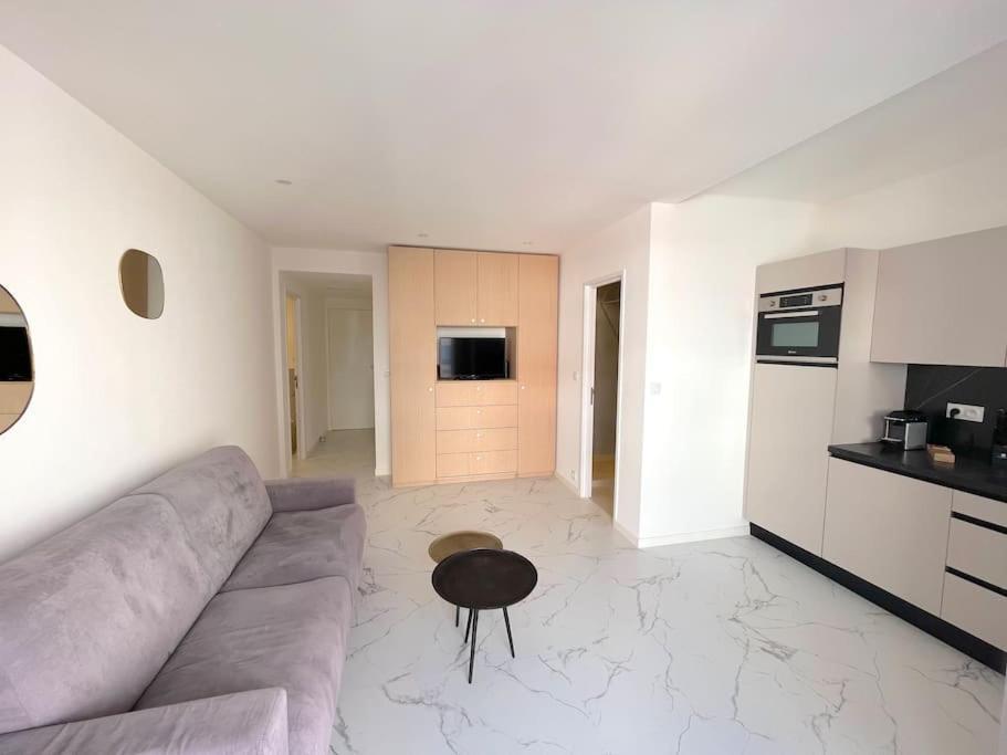 Joli Studio - Studio Neuf Terrasse Clim Wi-Fi 2 Min. Des Plages Antibes Zewnętrze zdjęcie