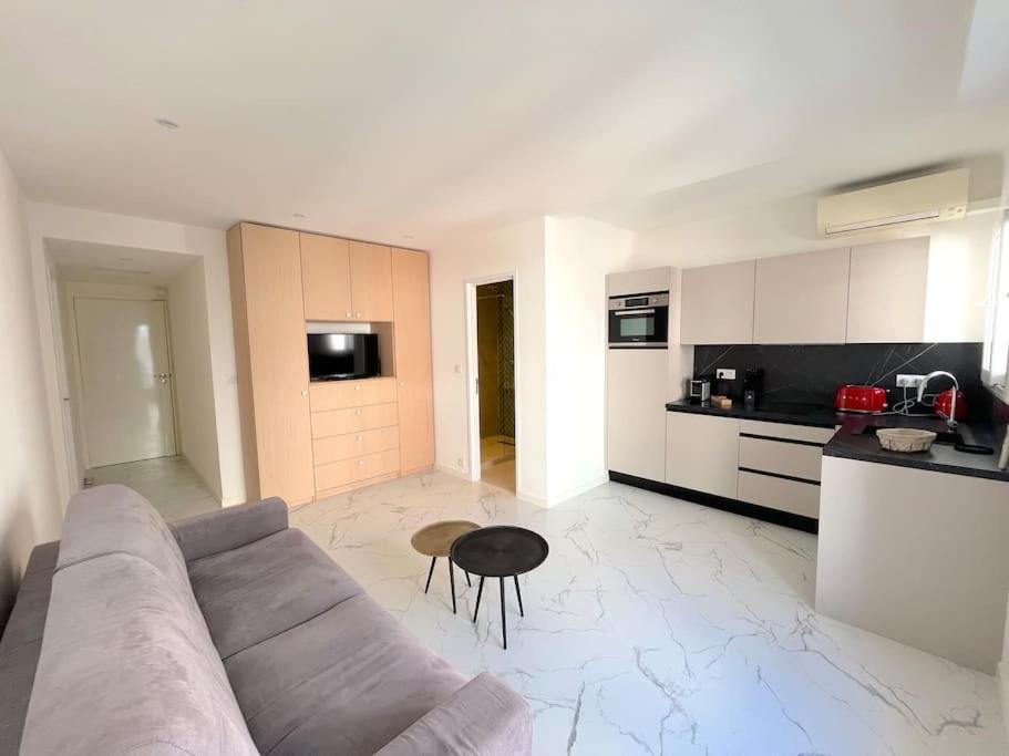 Joli Studio - Studio Neuf Terrasse Clim Wi-Fi 2 Min. Des Plages Antibes Zewnętrze zdjęcie